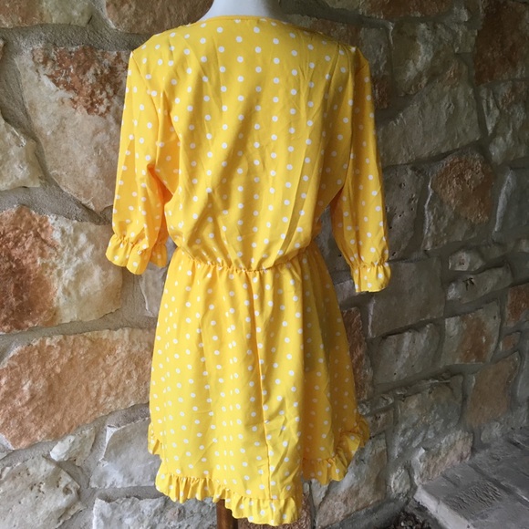 5⭐️Fave!! 😎 Sunny Days Yellow Polka Dot Dress 😎 - Picture 4 of 4